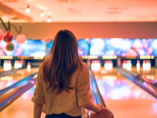 ボウリング場のアルバイトの仕事とは？
